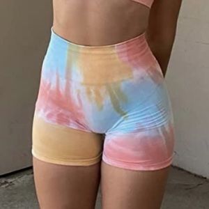 Butt scrunch shorts